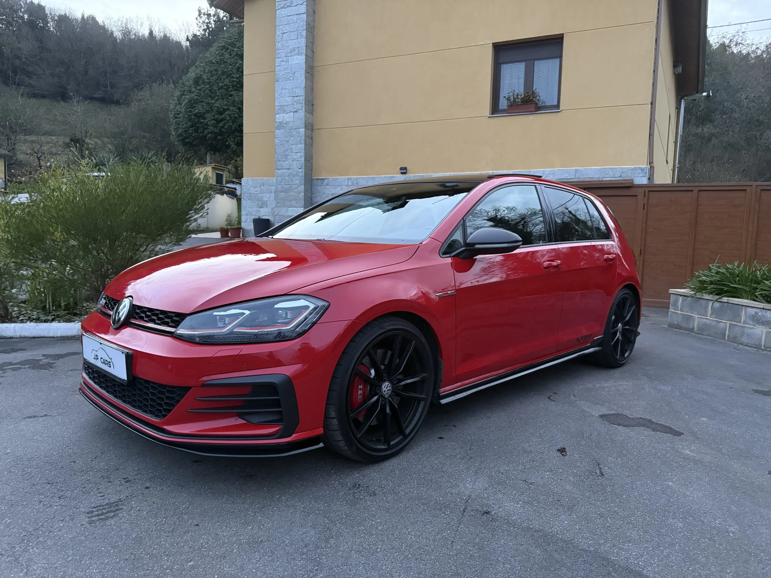 VW Golf TCR
