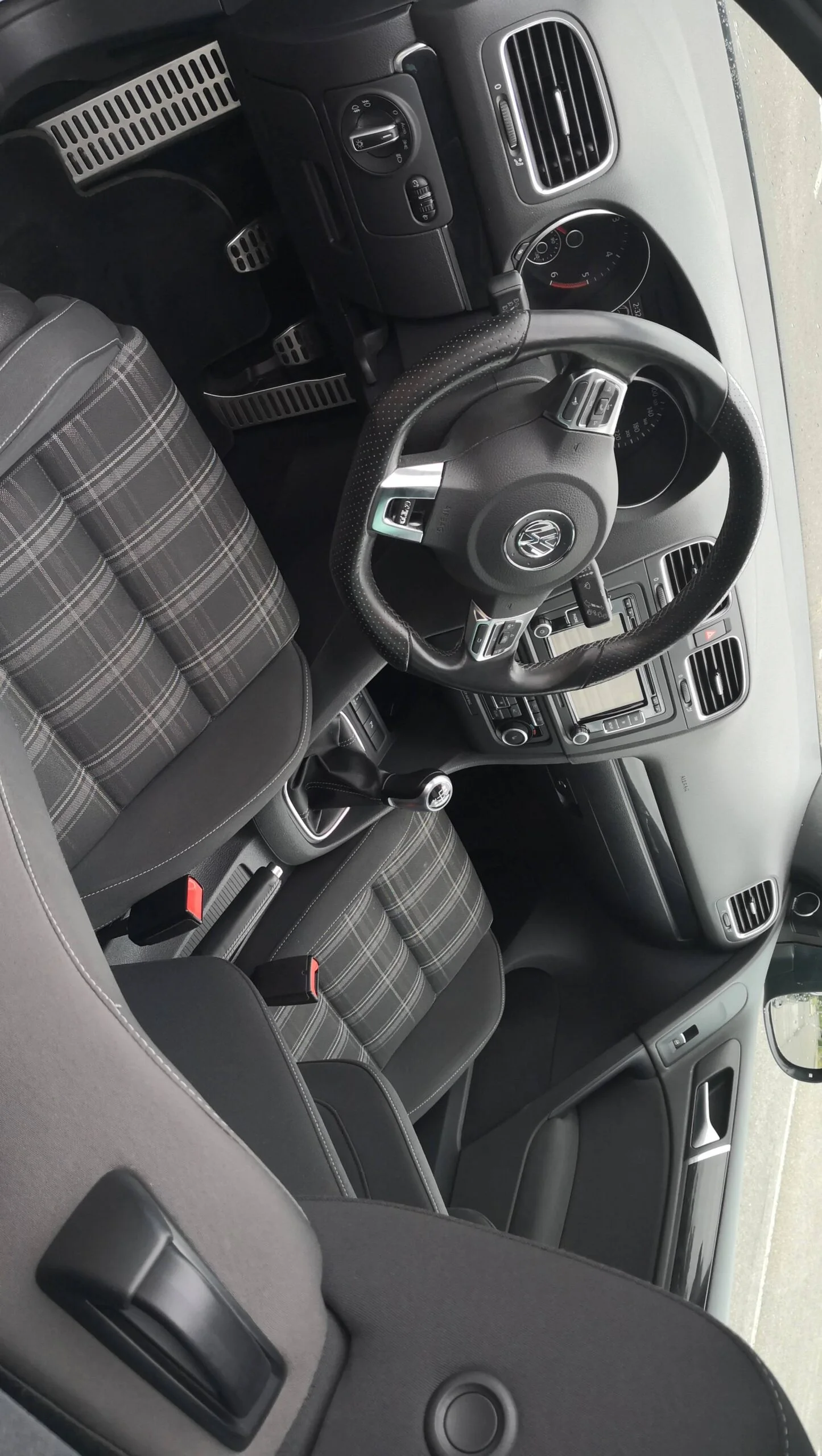 VW Golf GTD VI