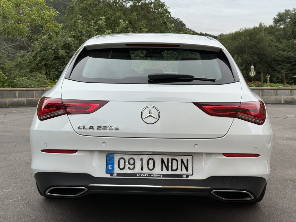 Mercedes Benz CLA SB 220d