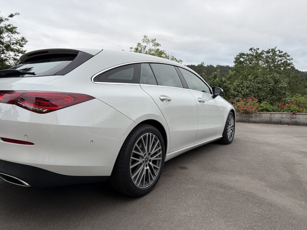 Mercedes Benz CLA SB 220d