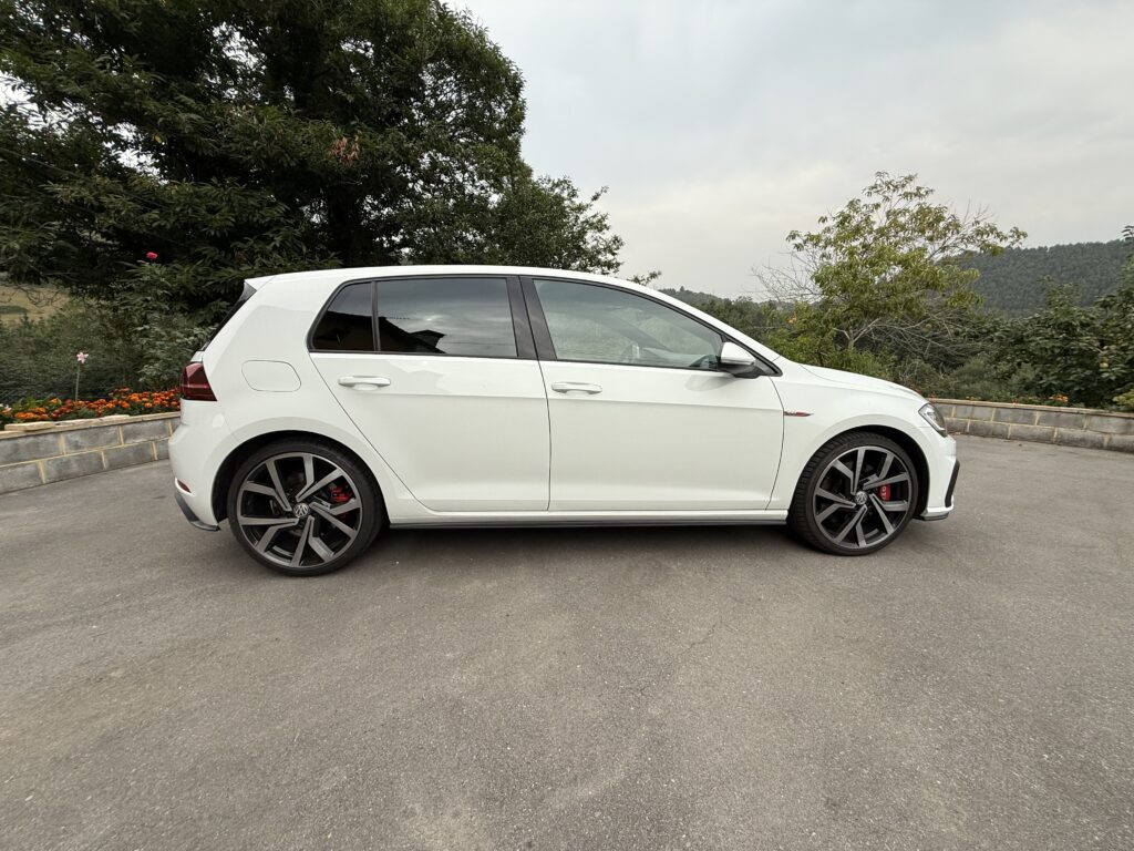 VW Golf GTI 7.5 Performance